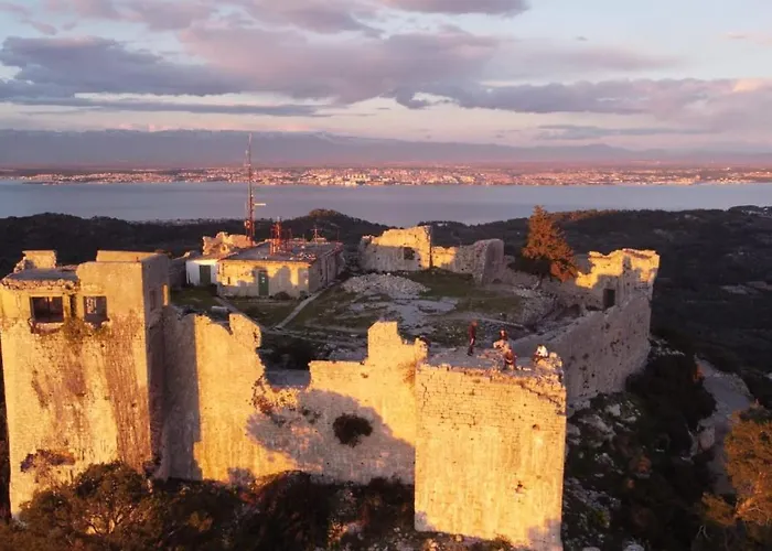 Adrijana Διαμέρισμα