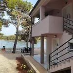 Apartment Adrijana Ugljan